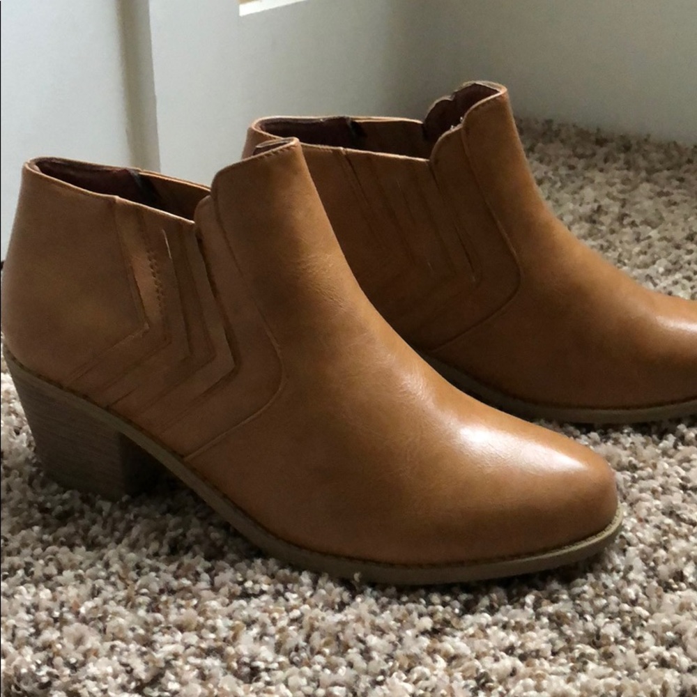 Women’s booties.